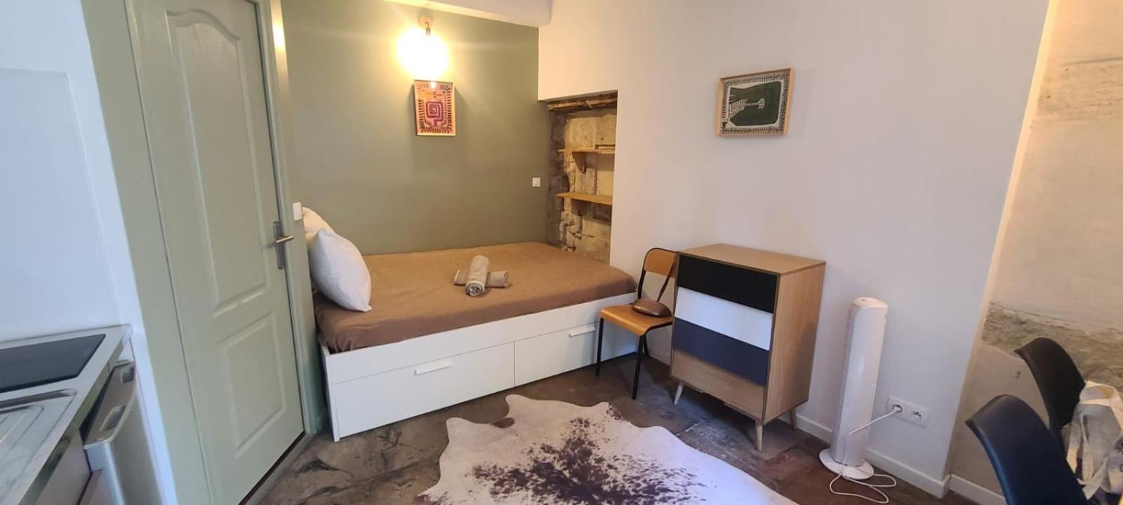 Studio Au Coeur Historique De Montpellier, 2 Personnes Et Wifi 外观 照片